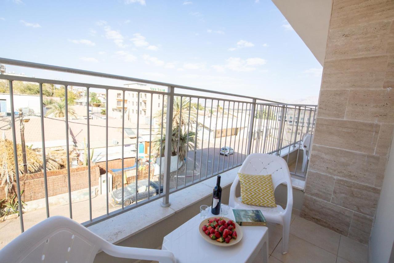Aviv Motel 2*