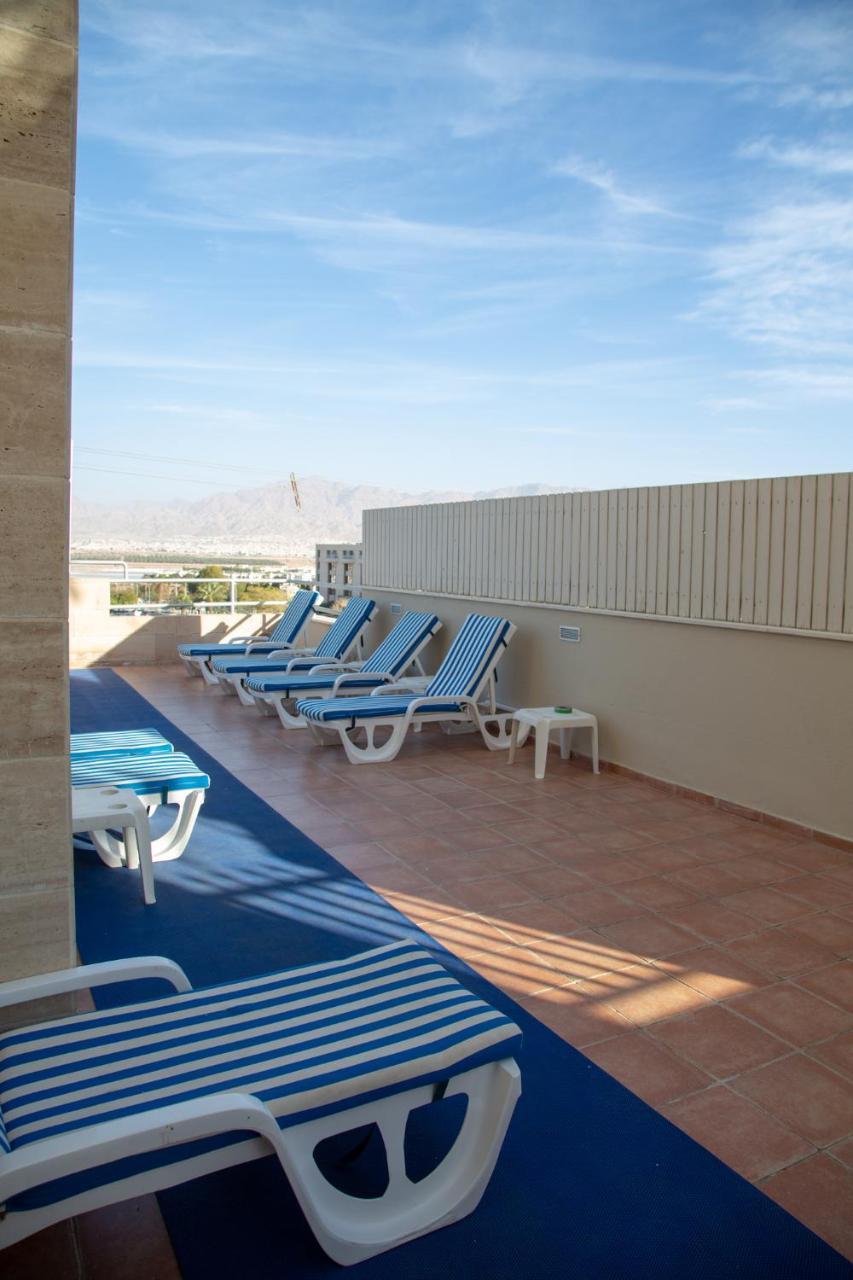 Aviv Motel